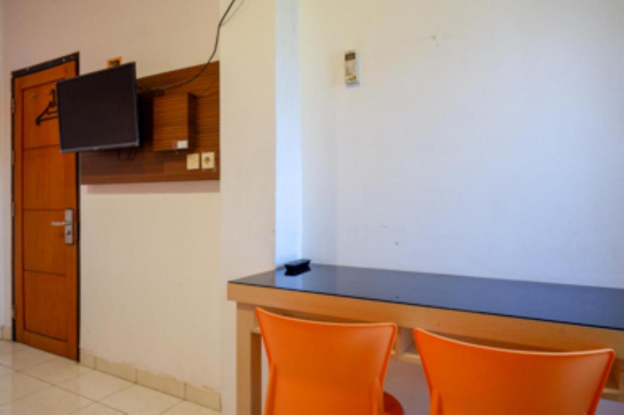 Oyo 1251 Residence 8 Semarang Exteriör bild